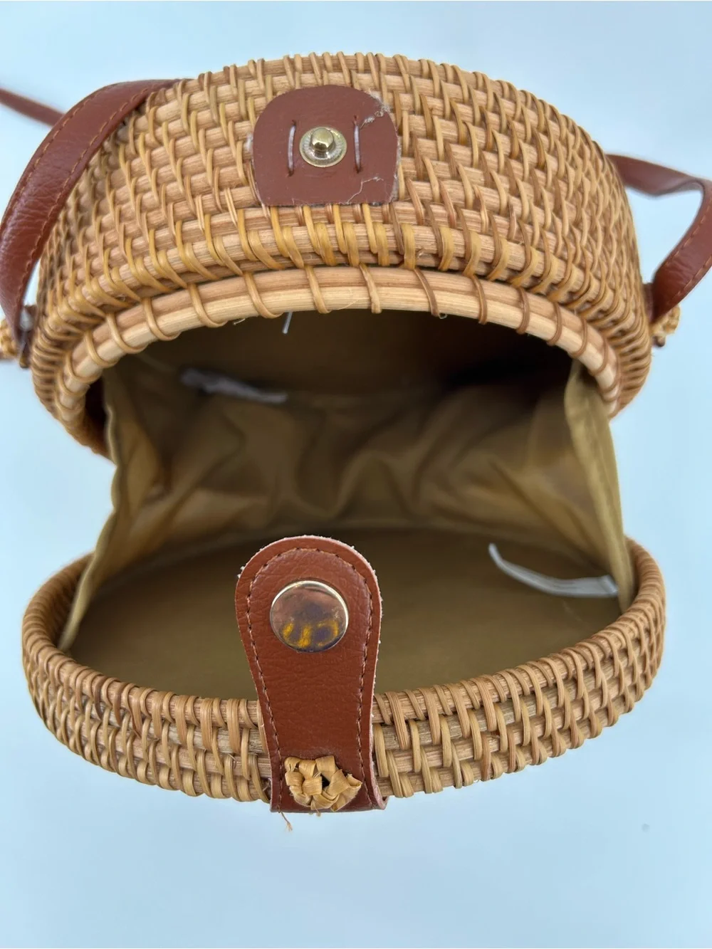 Francesca's Collections Round Woven Crossbody in Brown with Multicolor Mandala - Picture 6 of 8